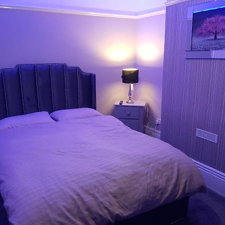 Highfields Living - All Rooms Ensuite- Free Wifi- Free Local Parking เชฟฟิลด์ ภายนอก รูปภาพ