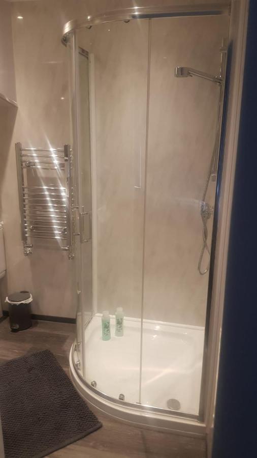 Highfields Living - All Rooms Ensuite- Free Wifi- Free Local Parking เชฟฟิลด์ ภายนอก รูปภาพ