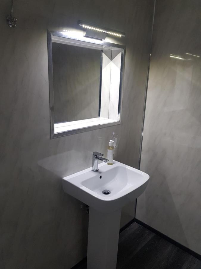 Highfields Living - All Rooms Ensuite- Free Wifi- Free Local Parking เชฟฟิลด์ ภายนอก รูปภาพ