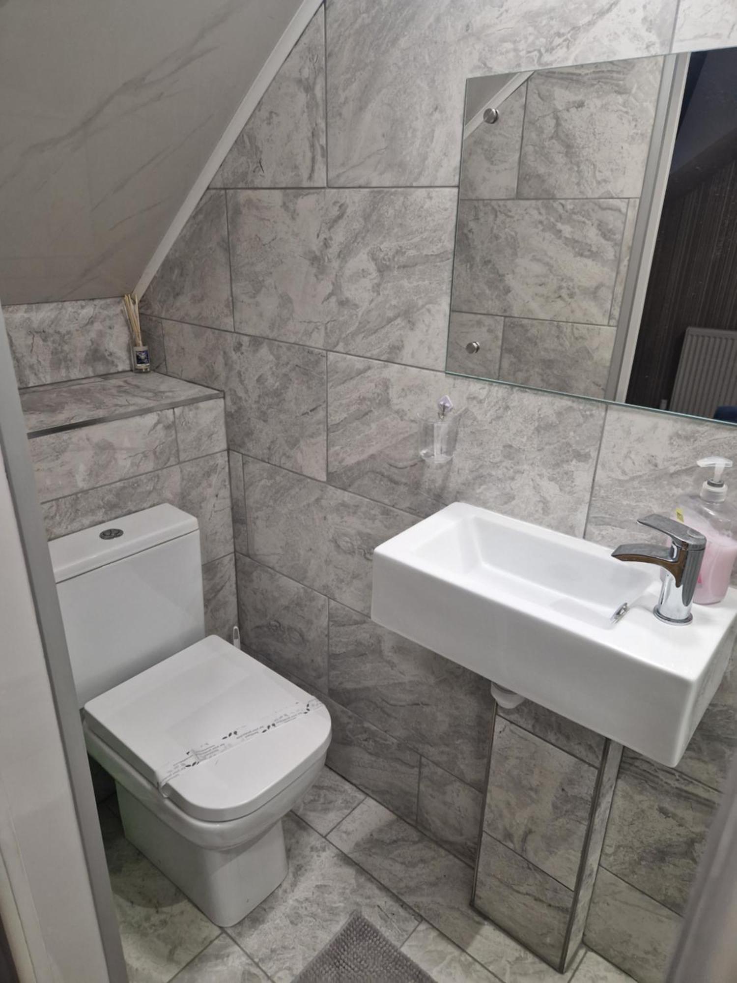 Highfields Living - All Rooms Ensuite- Free Wifi- Free Local Parking เชฟฟิลด์ ภายนอก รูปภาพ